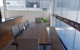 Apartamento confortavel com piscina em Intermares